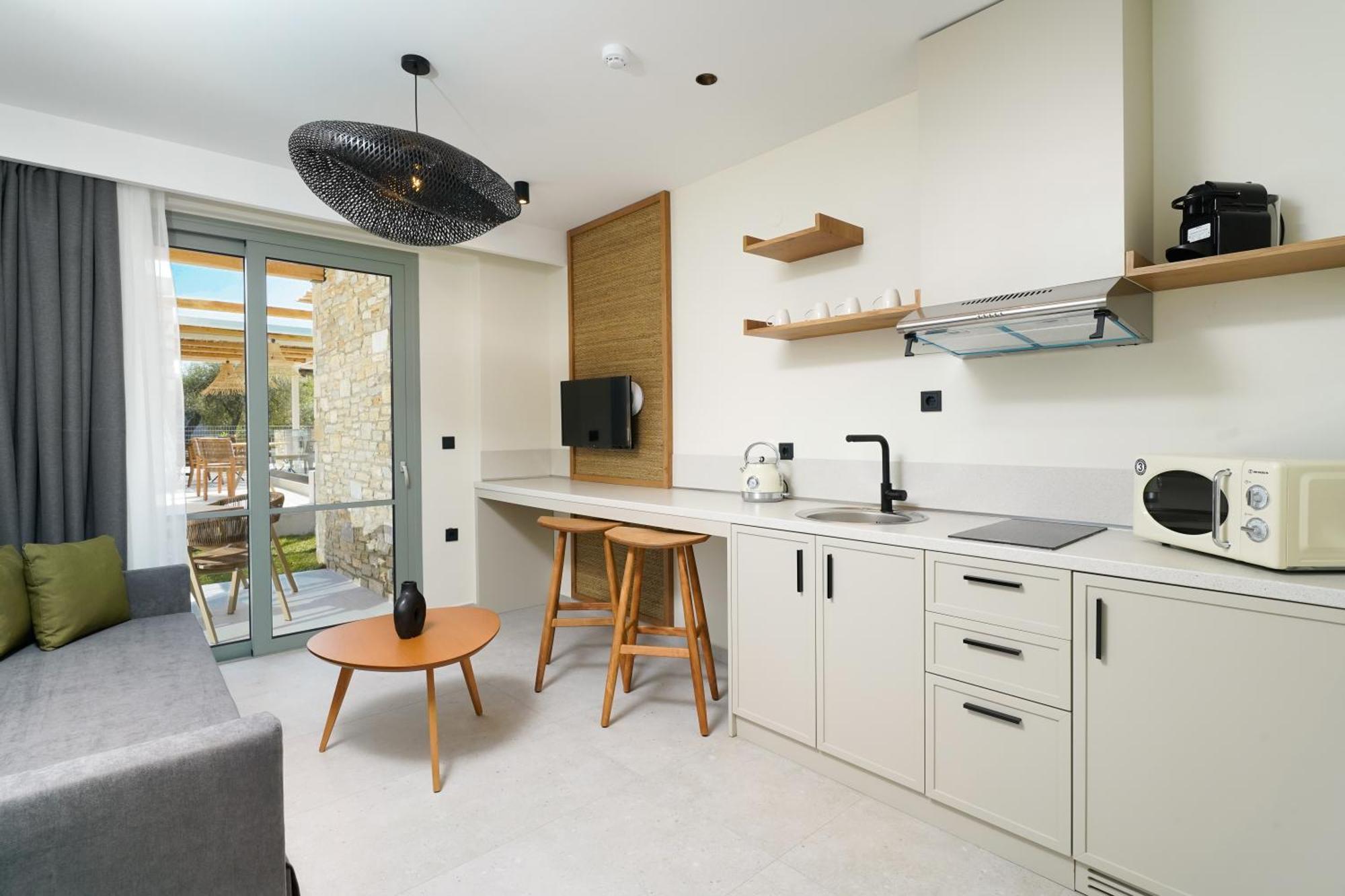 Azzure Luxury Suites Potos Buitenkant foto