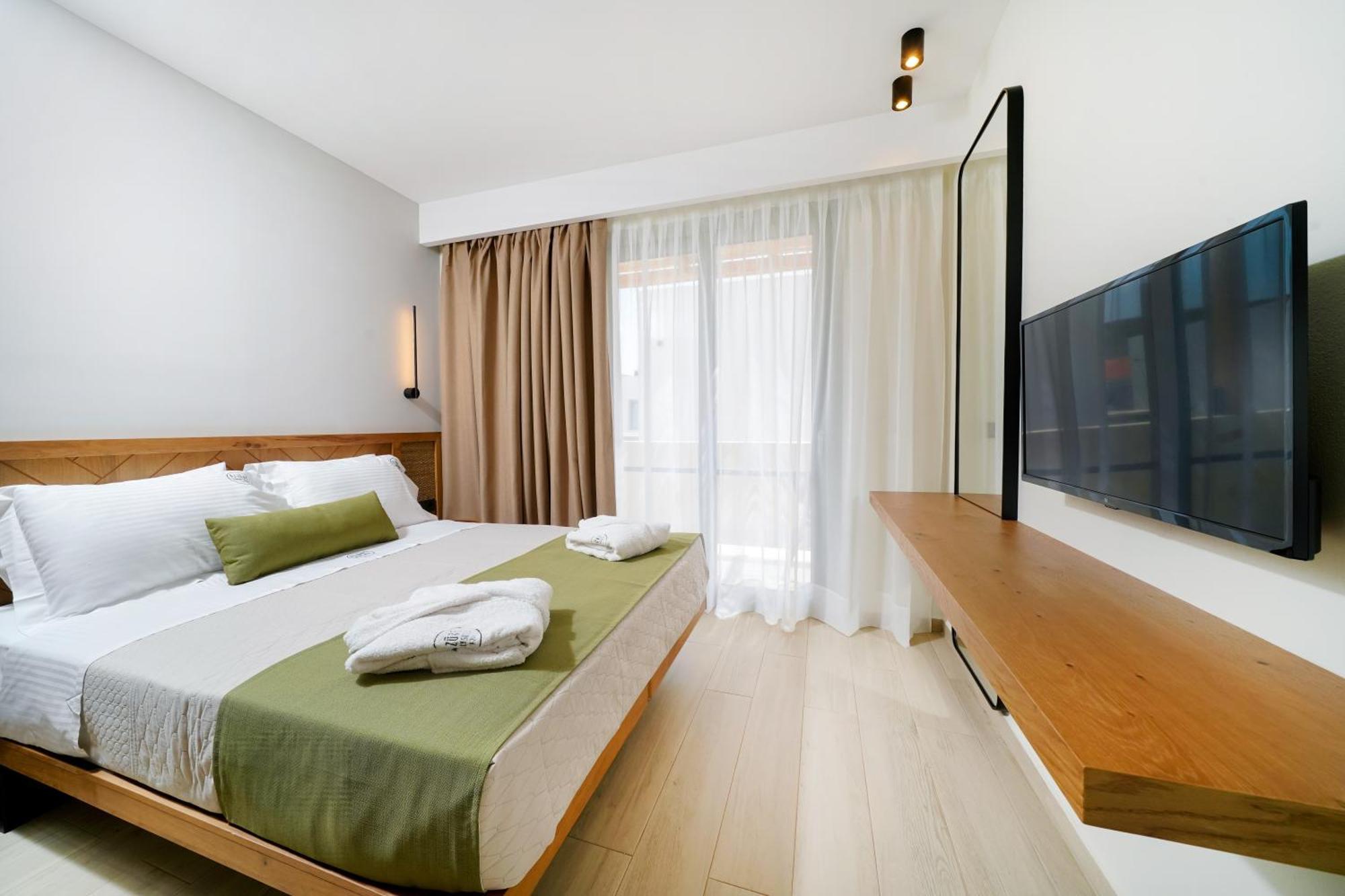 Azzure Luxury Suites Potos Buitenkant foto